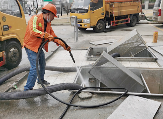 坡头镇隔油池清理